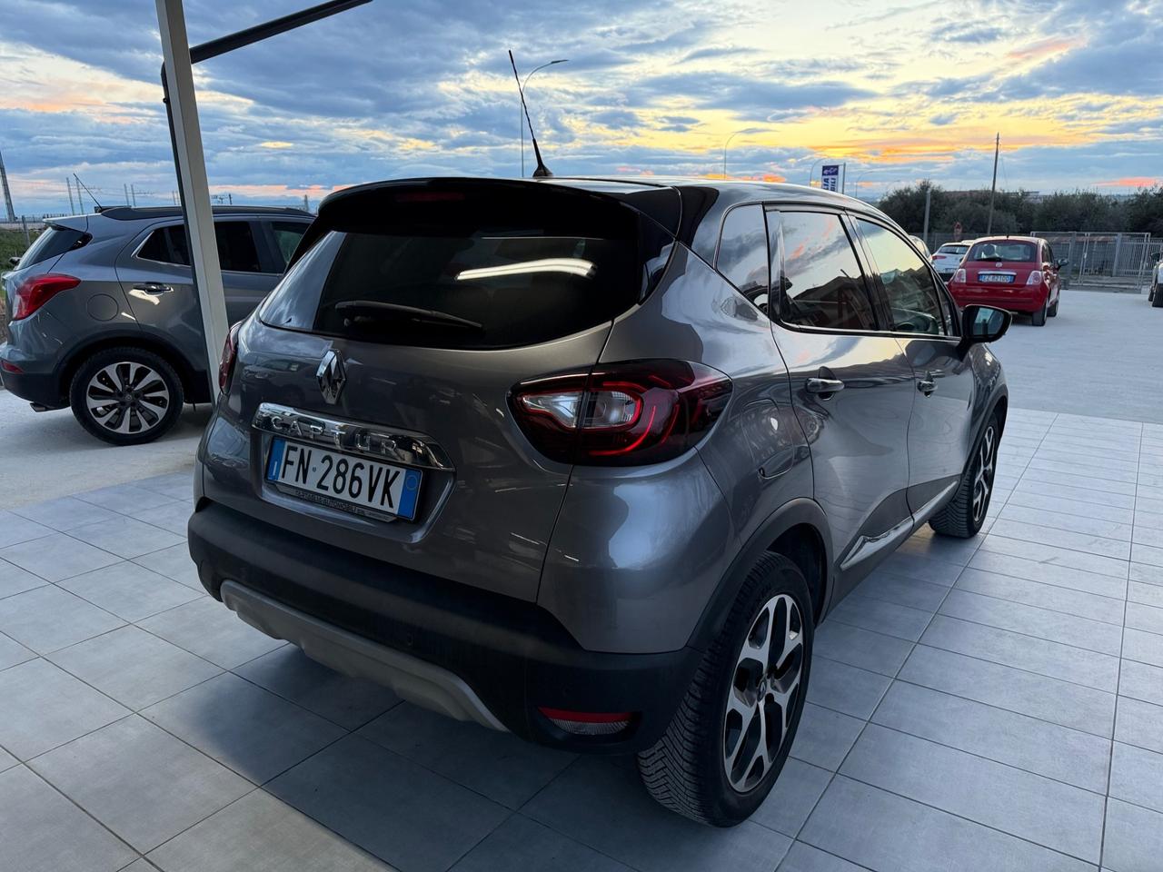 Renault Captur dCi 8V 90 CV EDC AUTOMATICA