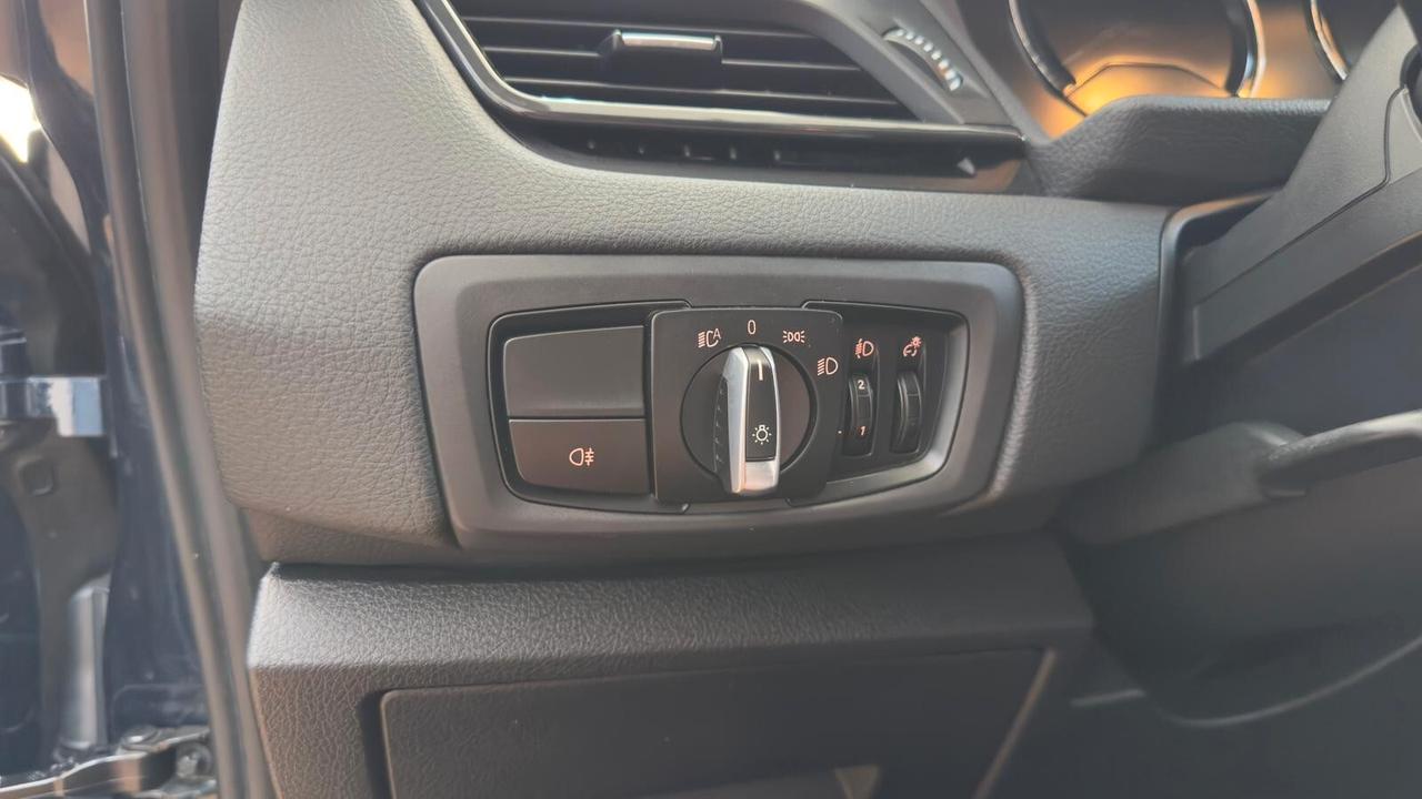 Bmw 2er Active Tourer 220d Advantage aut.