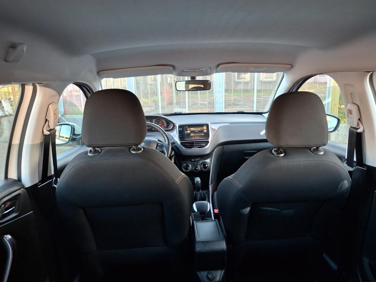 Peugeot 2008 1.6 e-HDi 92 CV Stop&Start Urban Cross