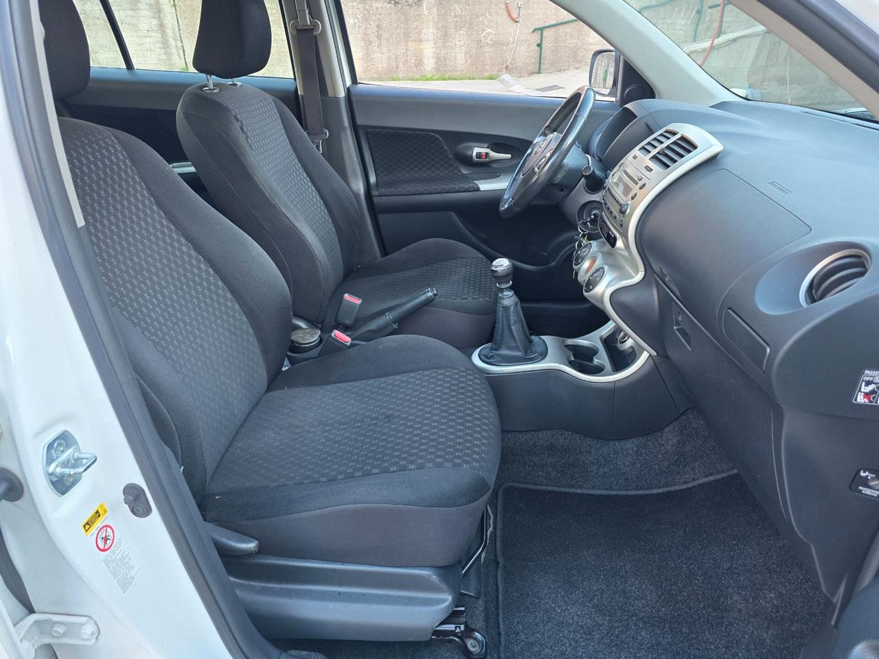 Toyota Urban Cruiser 1.4 D-4D 90cv 4x4 gancio traino full opt 2011