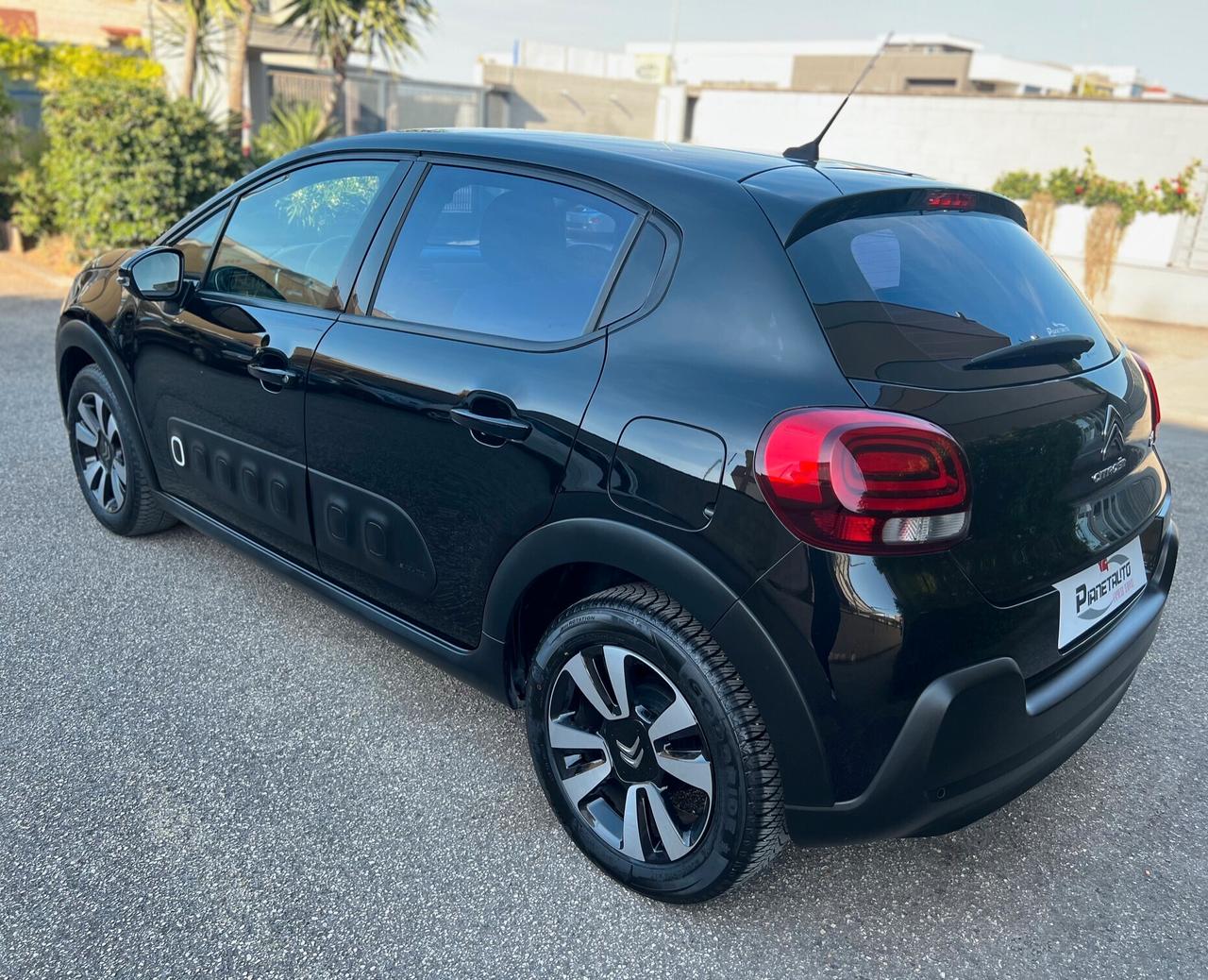 Citroen C3 1.2 puretech Shine 83cv NEOPATENT. NAVI/CAMERA/16;