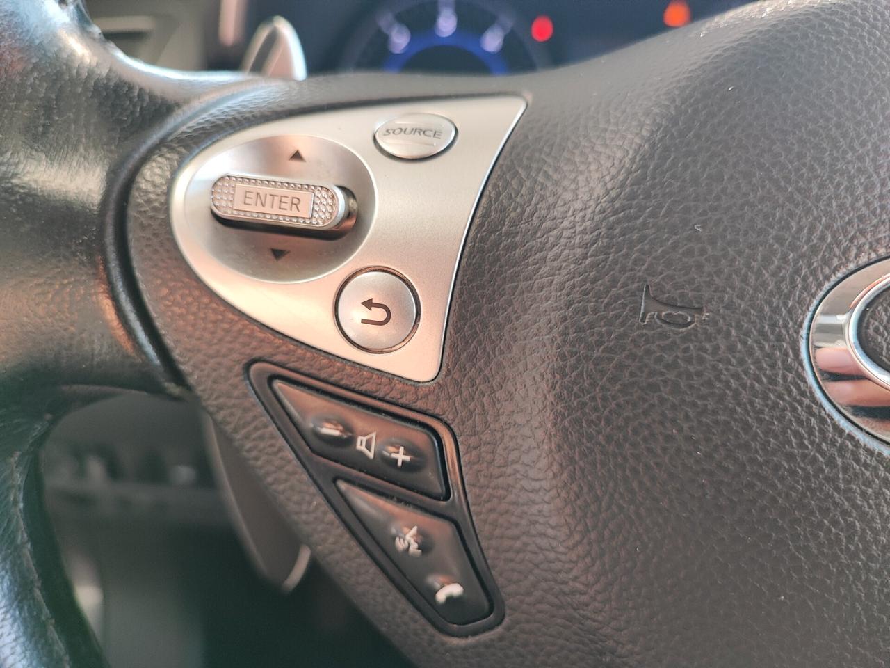 Infiniti QX70 3.0 diesel V6 AT Ultimate