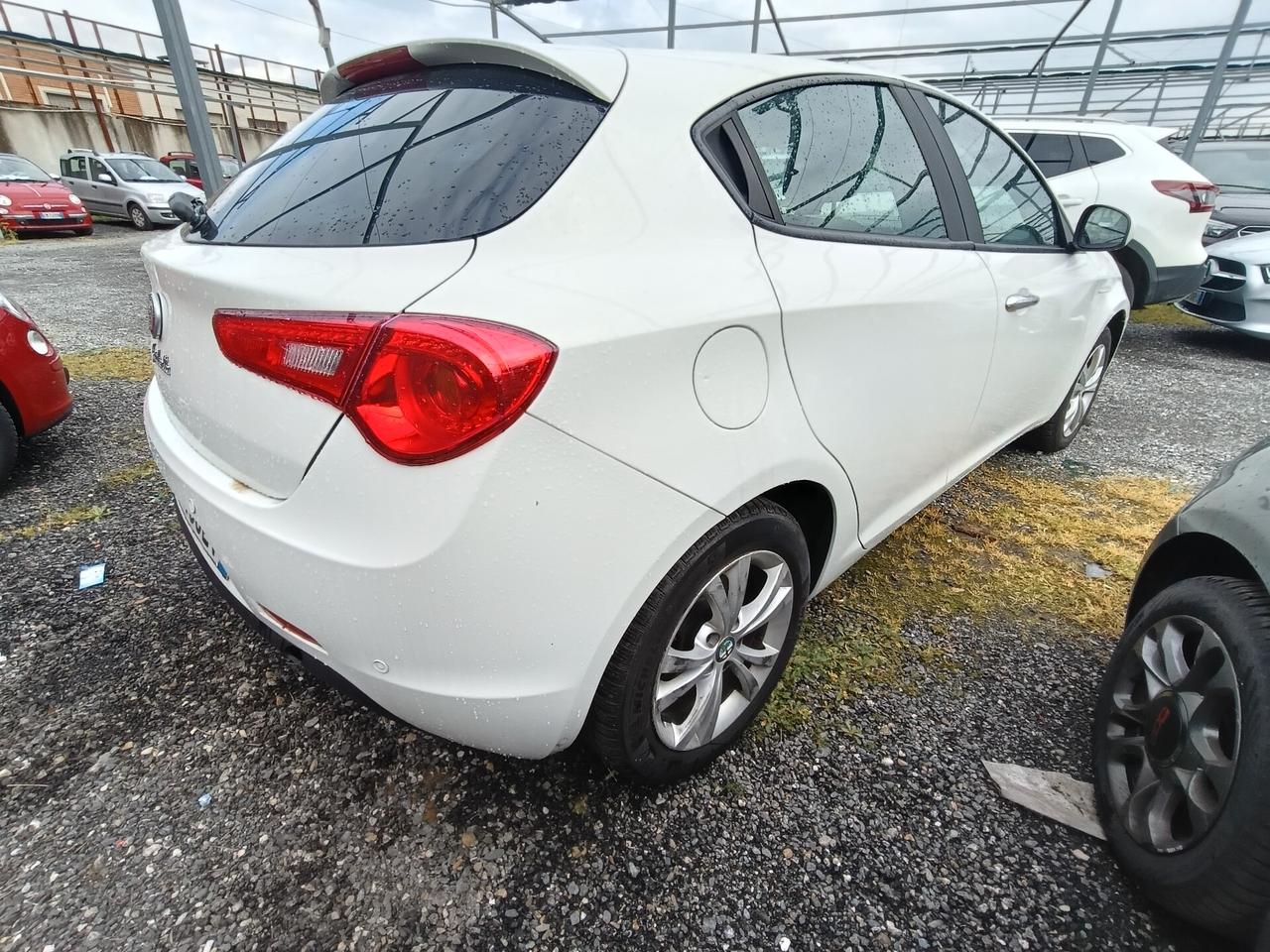 Alfa Romeo Giulietta 1.6 JTDm-2 105 CV Distinctive
