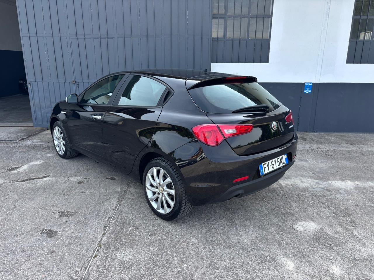 Alfa Romeo Giulietta 1.6 JTDm 120 cv. Neopatentati