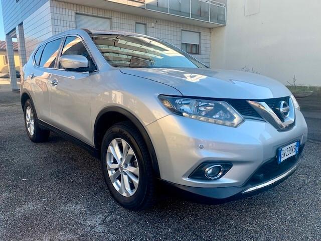 Nissan X-Trail 1.6 dCi PREMIUM NAVIGAT-RETRO FULL