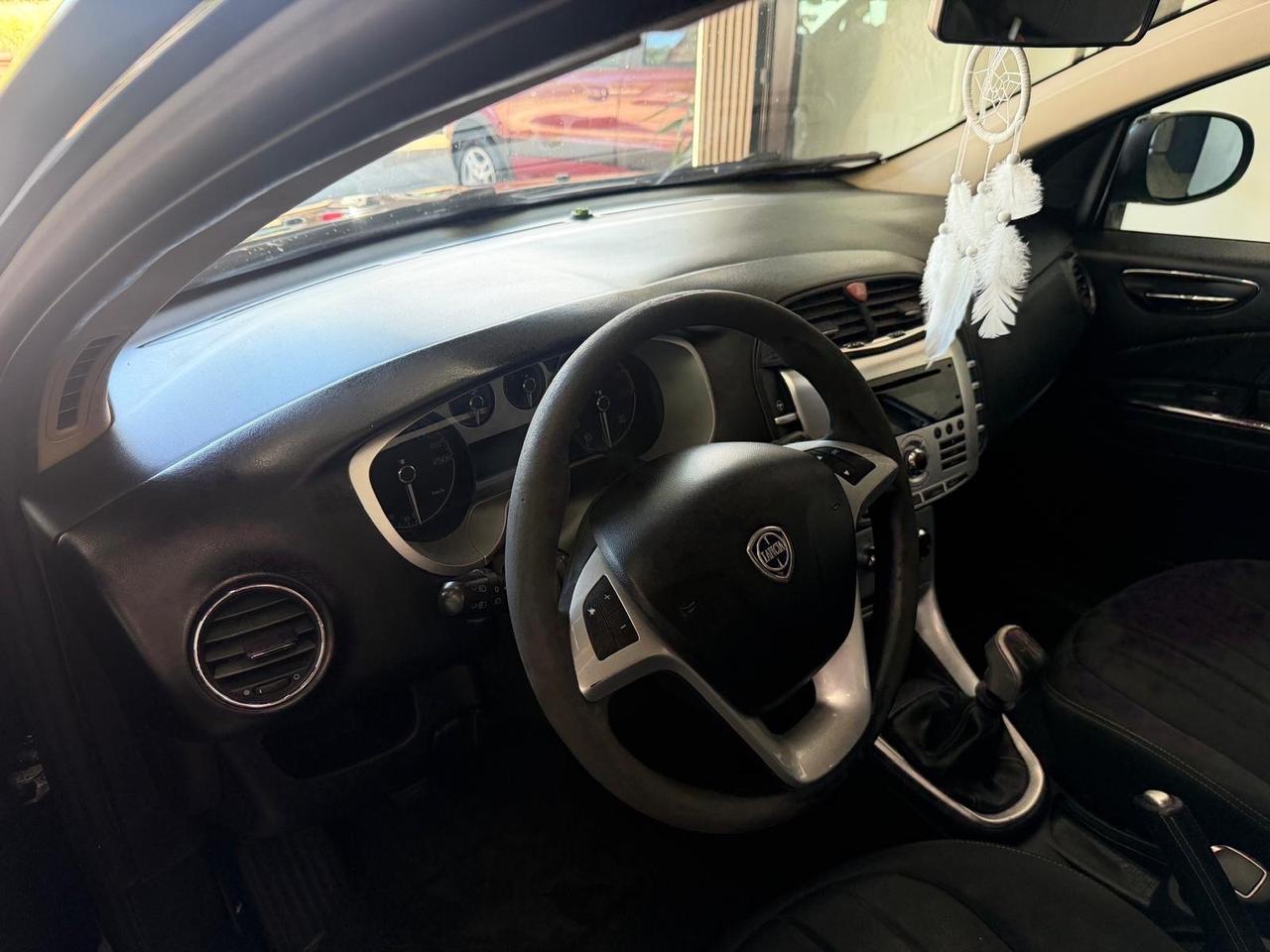 Lancia Delta 1.4 T-Jet 120 CV Platino Ecochic GPL
