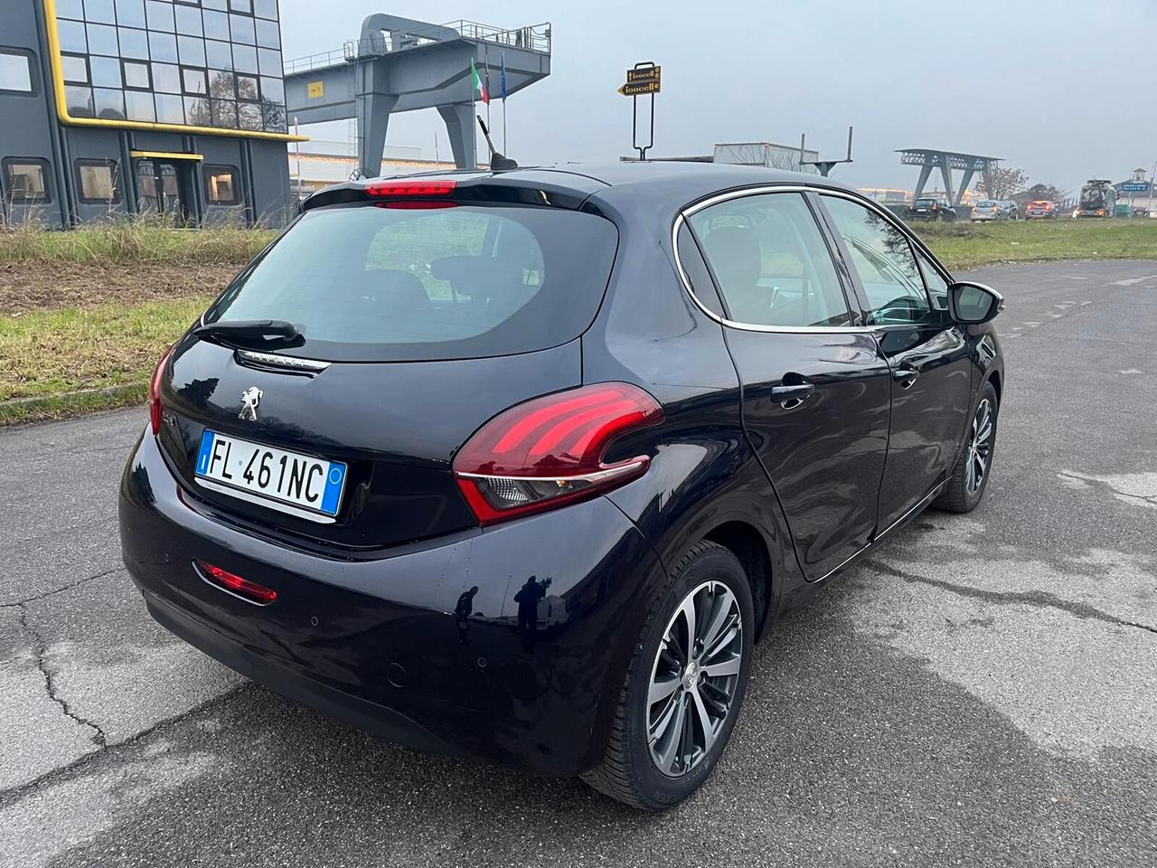 Peugeot 208 BlueHDi 75 5 porte Allure