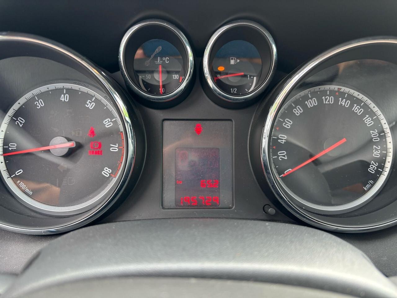Opel Astra 1.4 100CV Sports Tourer Cosmo ok Neopatentati