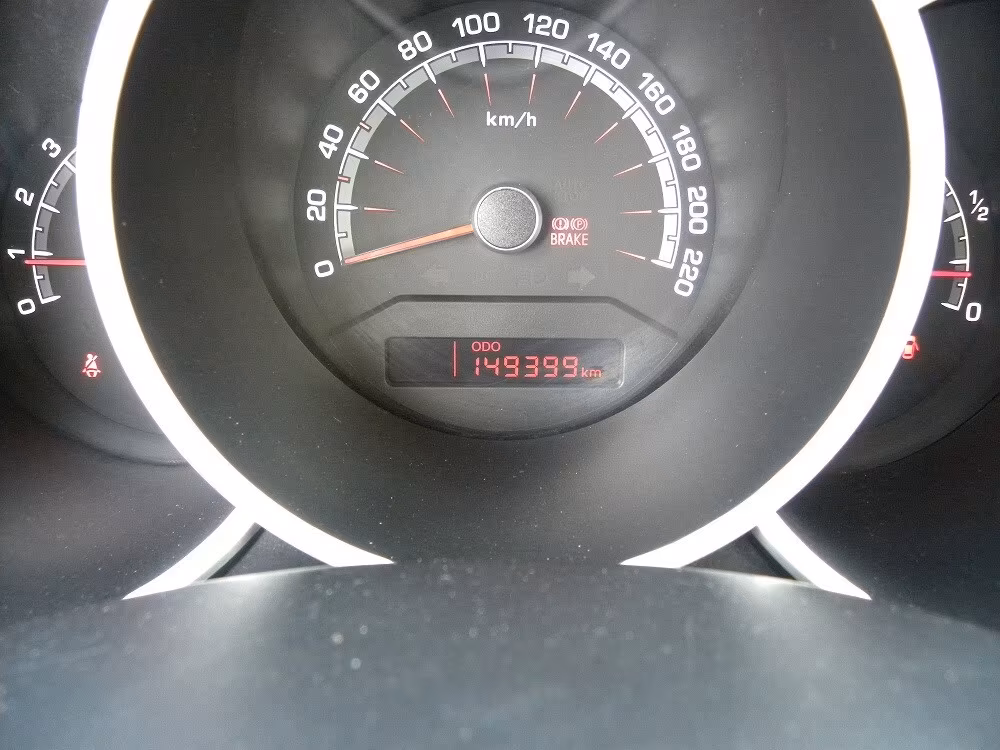 Kia Venga 1.4 CRDi 90CV Cool TETTO PANORAMICO CLIMATRONIC CRUISE MULTIFUNZIONE