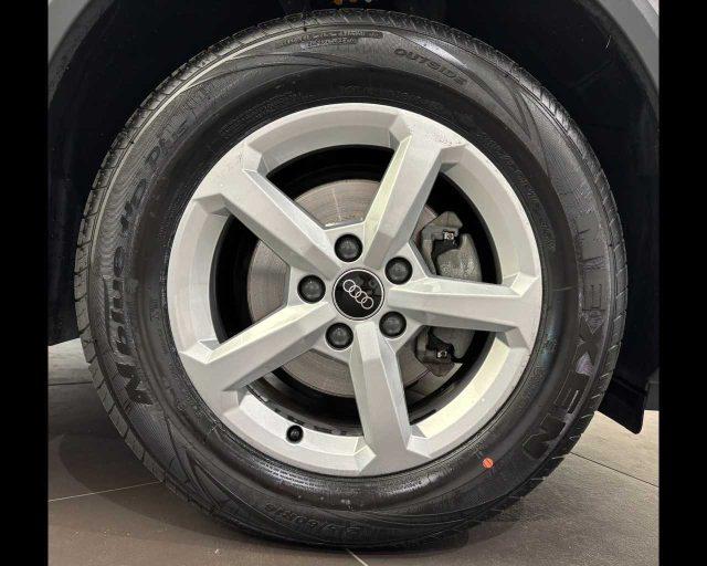 AUDI Q2 30 TDI S tronic Business