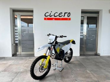 Husqvarna TC 125 2T | modello Cross omologato Enduro 2025