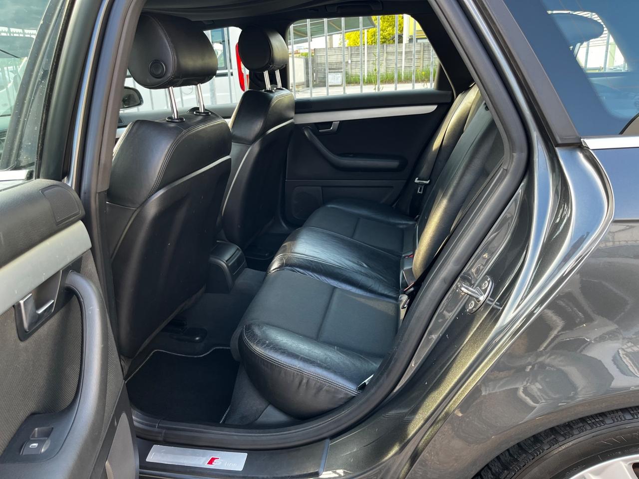 Audi A4 2.0 170CV TDI S Line Plus