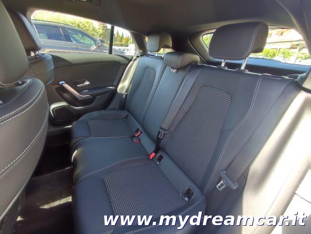 MERCEDES-BENZ CLA 200 d Automatic Shooting Brake Sport