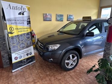 Toyota RAV 4 2.2diesel 177 CV Luxury gancio di traino