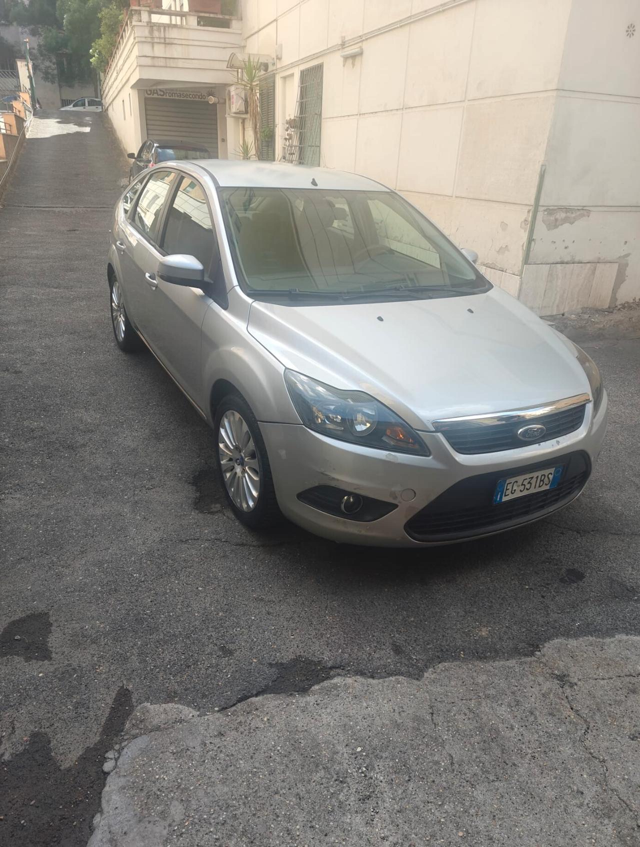 Ford Focus 1.6 105 CV Titanium
