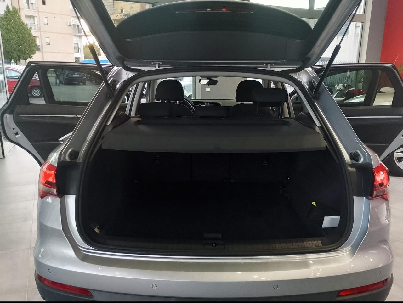Audi Q3 35 TDI S tronic Business