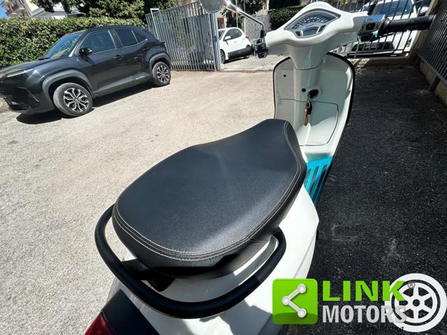 PIAGGIO Vespa 50 primavera .