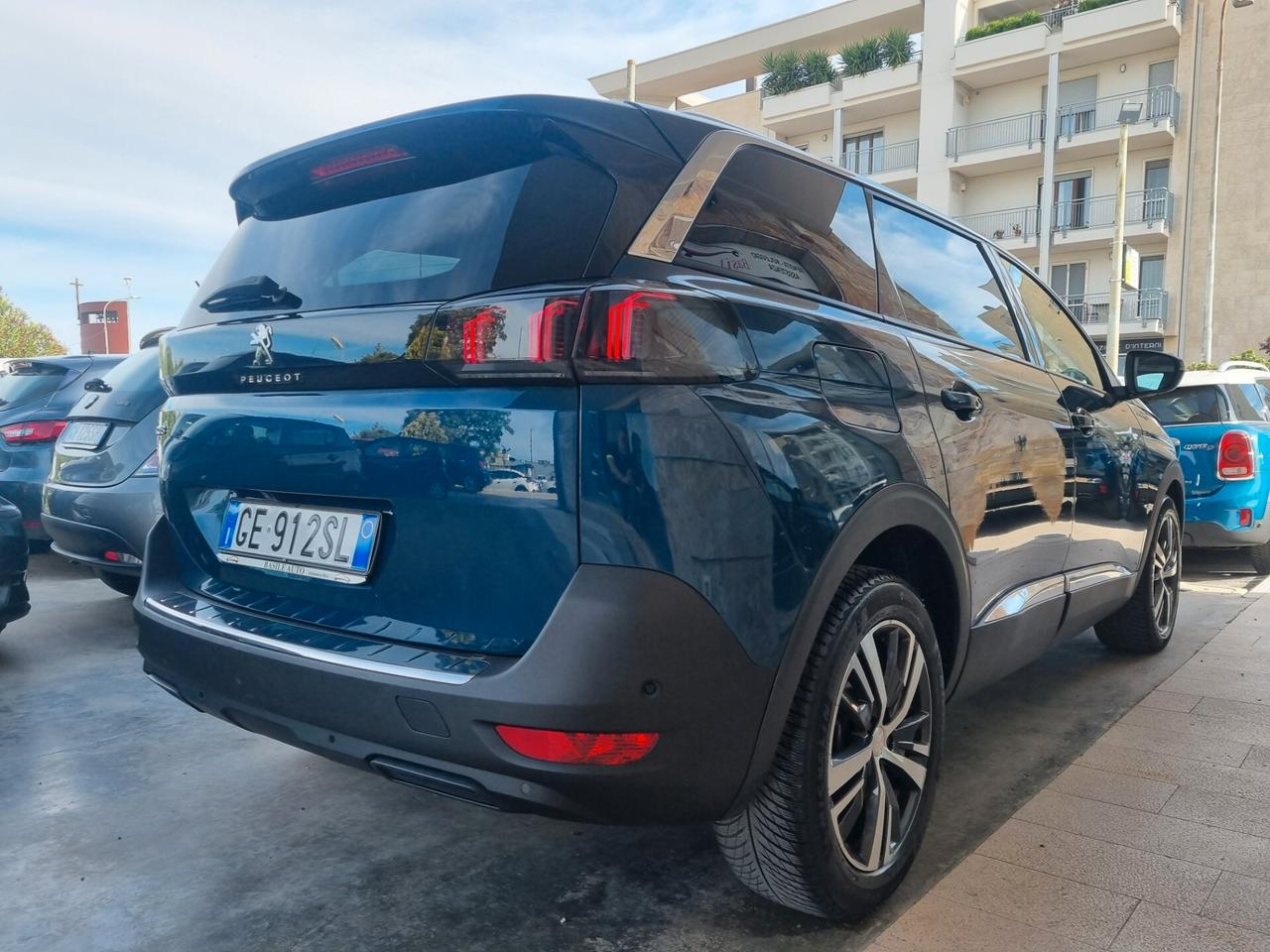 Peugeot 5008 BlueHDi 130 S&S EAT8 Allure Pack