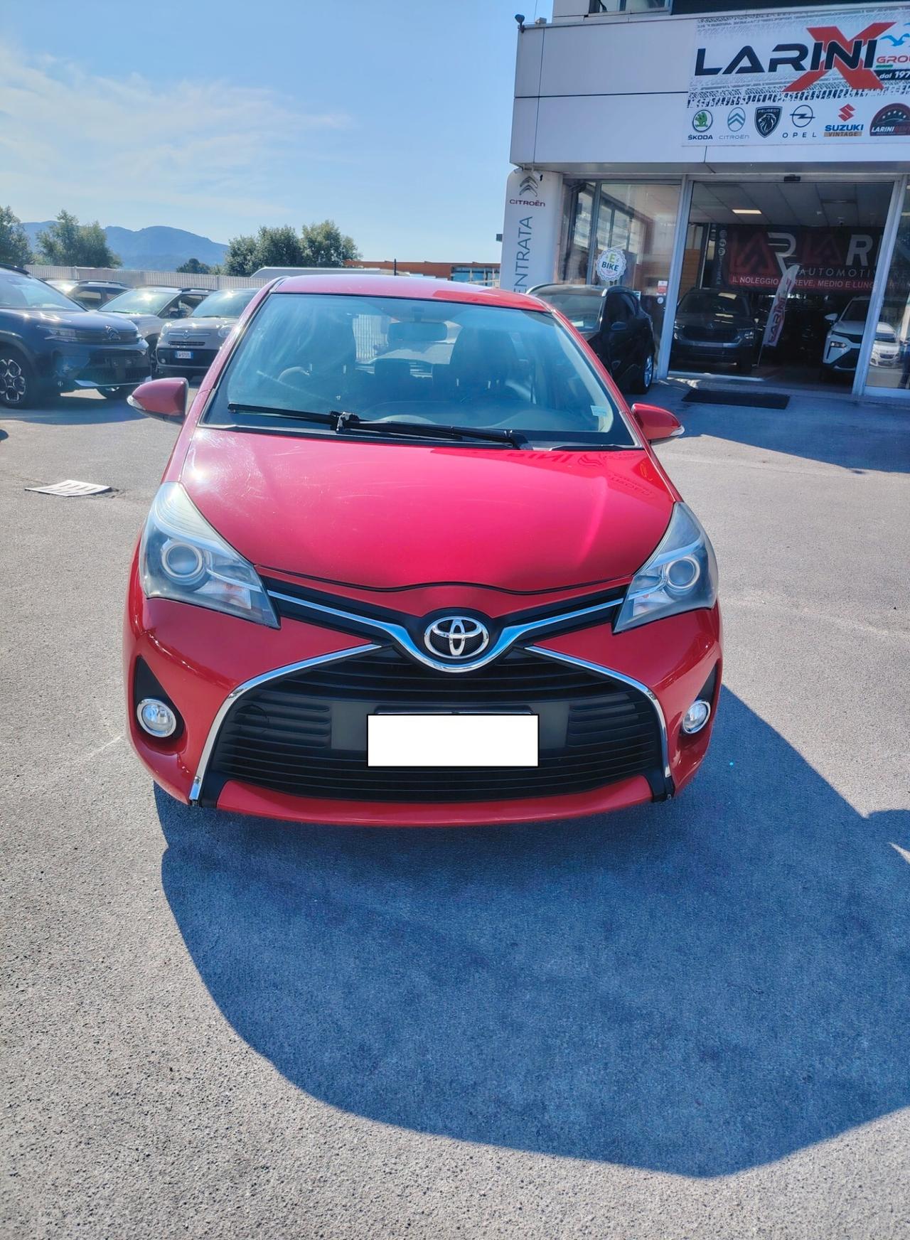 Toyota Yaris 1.0 5 porte Lounge - NEOPATENTATI