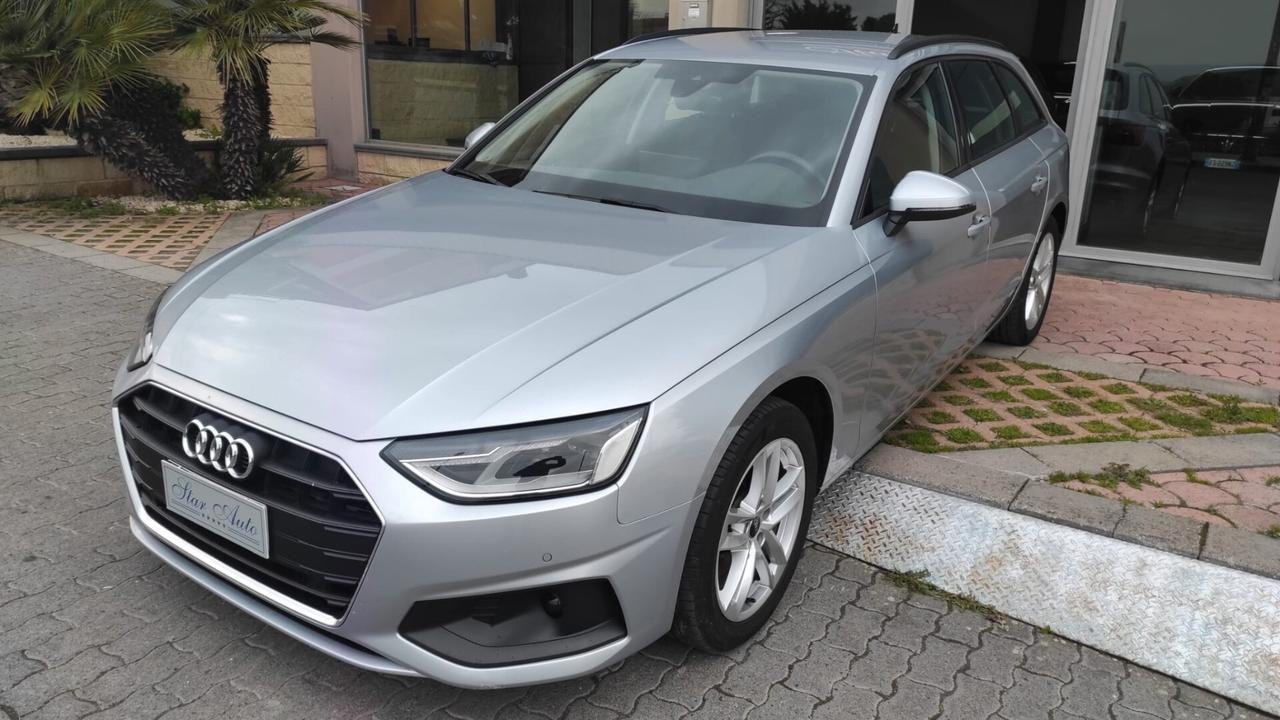 Audi A4 Avant 30 TDI/136 CV S tronic Business