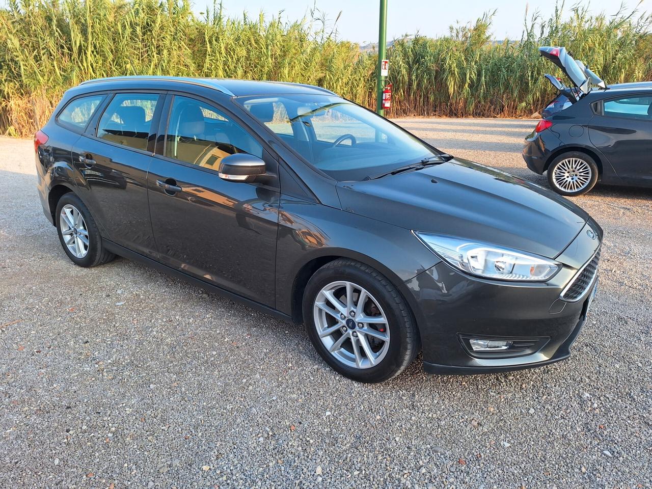 Ford Focus 1.5 TDCi 120 CV Start&Stop Powershift Business