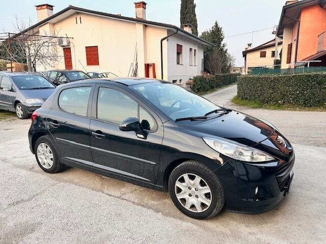Peugeot 207 1.4 8V 75CV 5p. X Line ECO GPL