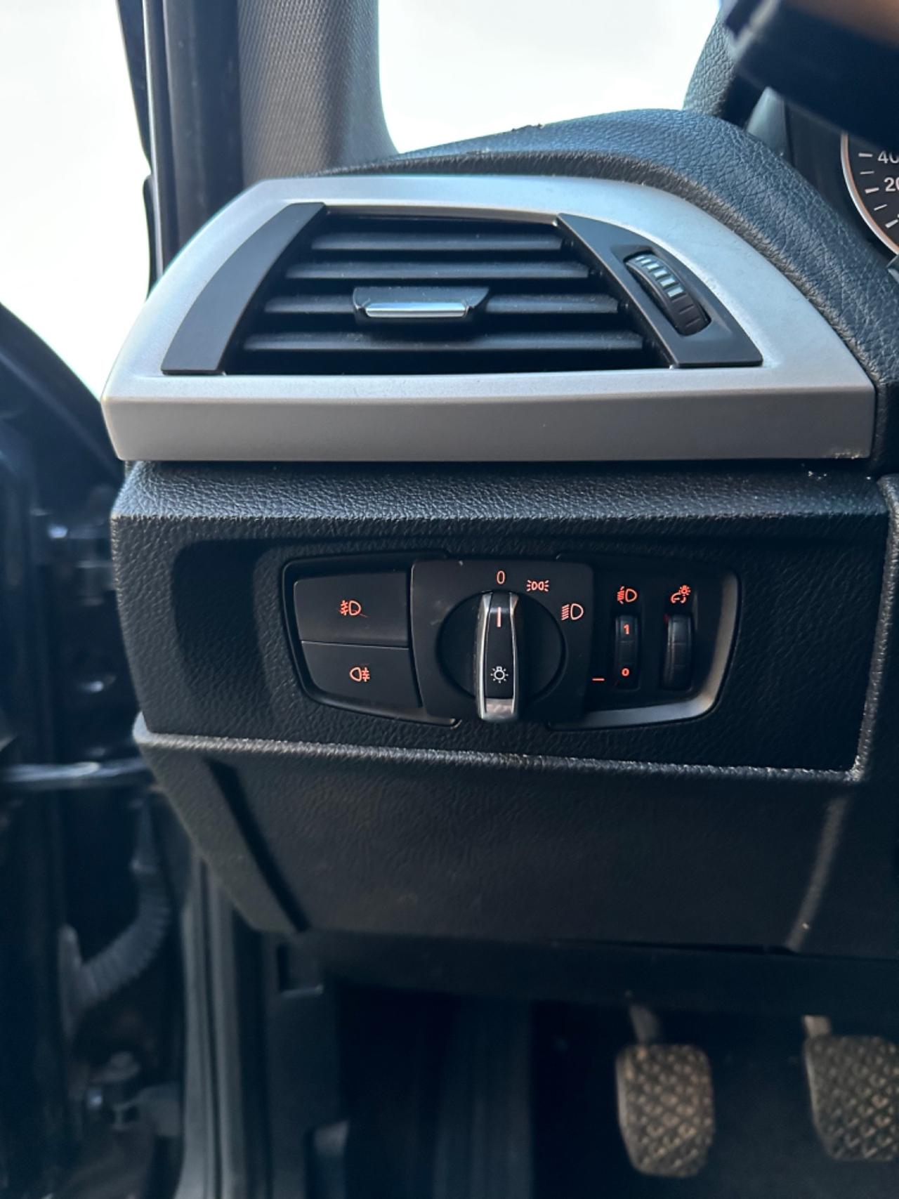 Bmw 114 114d 5p. Urban Ok neopatentati