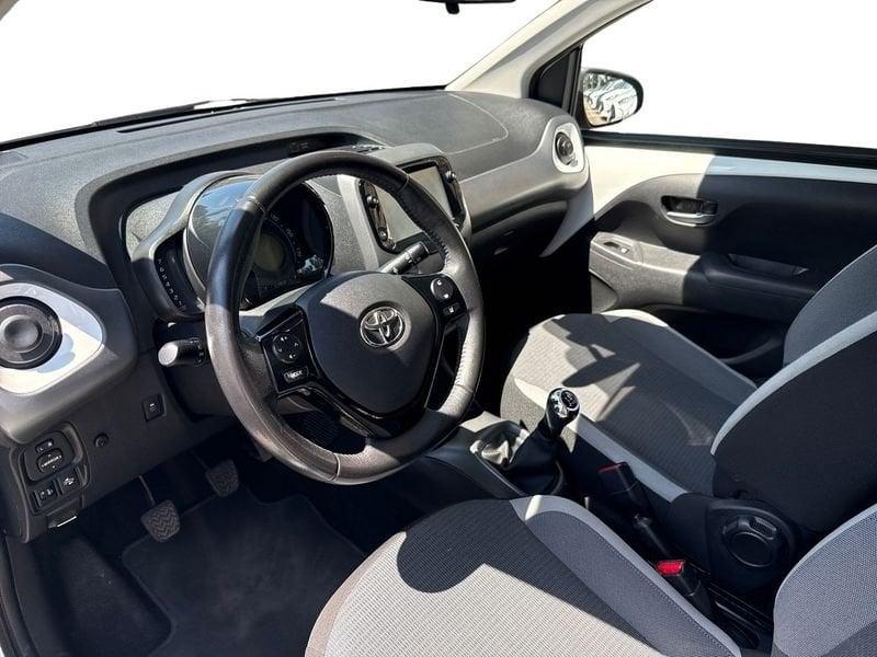 Toyota Aygo Aygo 5p 1.0 x-play 72cv