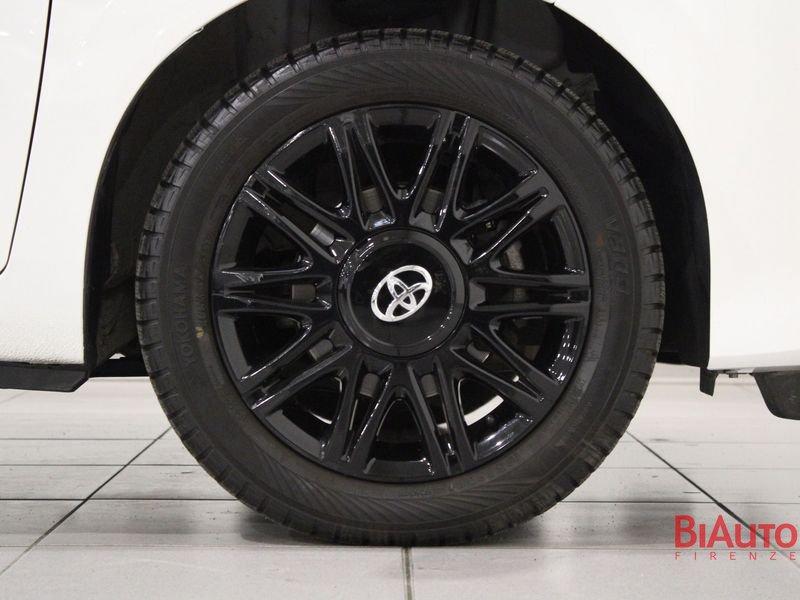 Toyota Aygo Aygo 5p 1.0 x-play m-mt 72cv