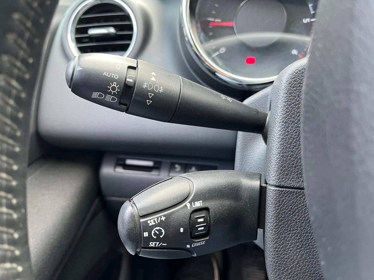 Peugeot 3008 1.6 HDi 112CV Tecno
