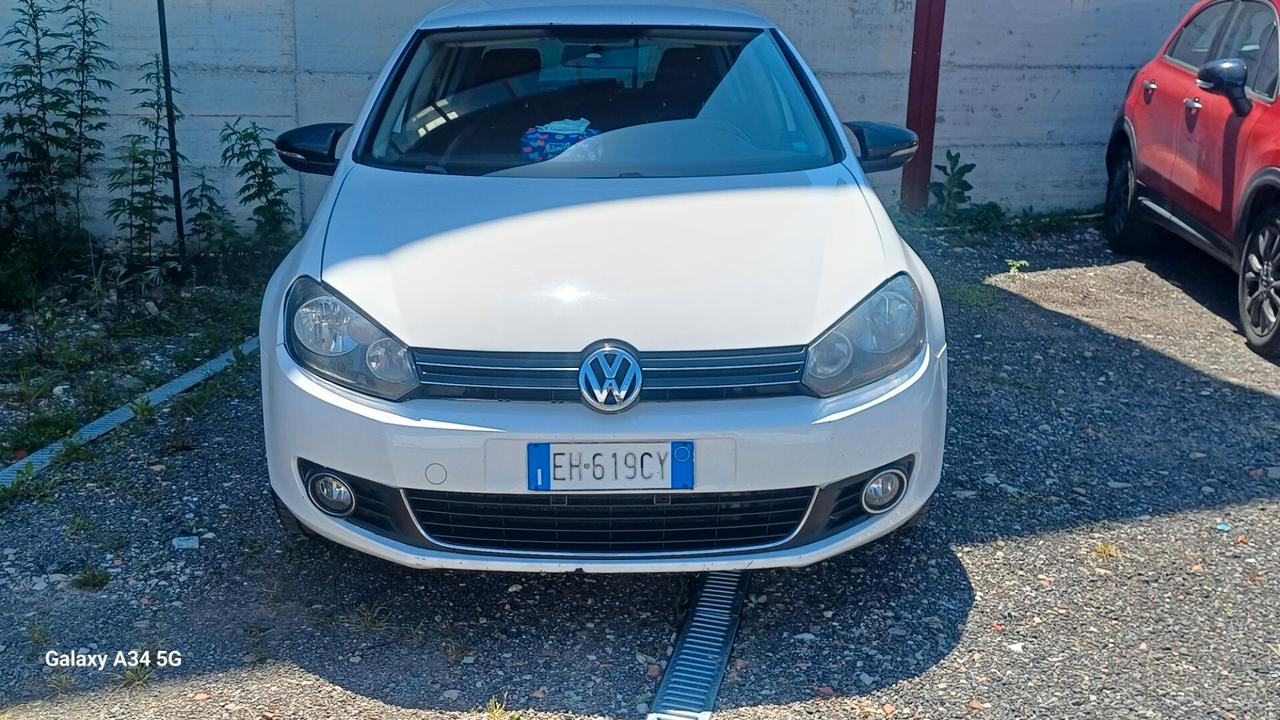 Volkswagen Golf 1.6 TDI DPF DSG 5p. Highline