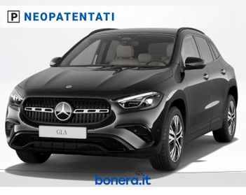 Mercedes GLA 180 180 Progressive Advanced Plus 7G-DCT