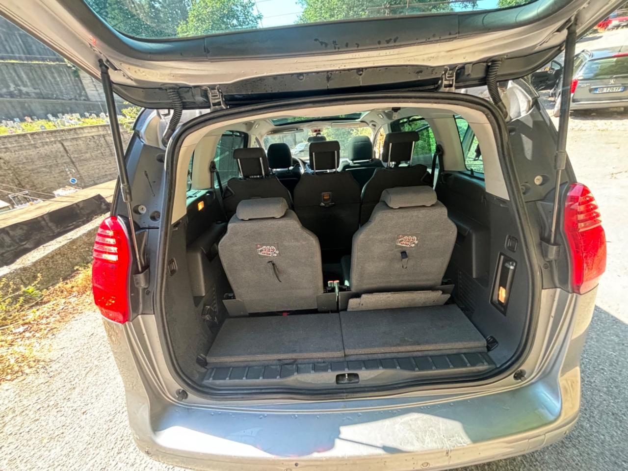 Peugeot 5008 2.0 HDi 150CV Active