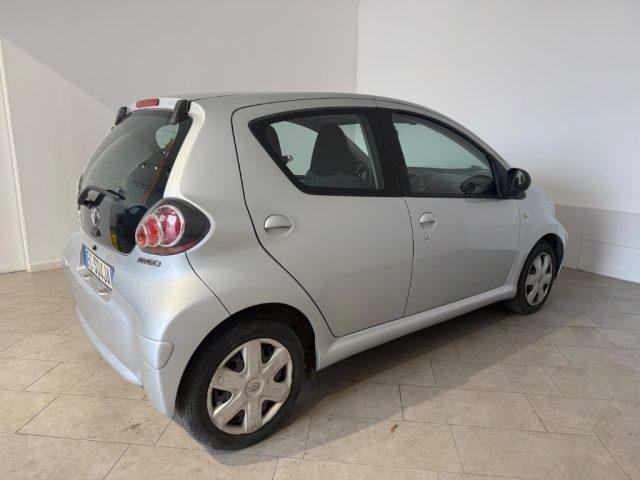 TOYOTA Aygo 1.0 12V VVT-i 5 porte Now Red Edition