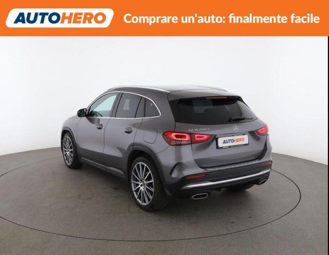 MERCEDES-BENZ GLA 200 d Automatic 4Matic Premium