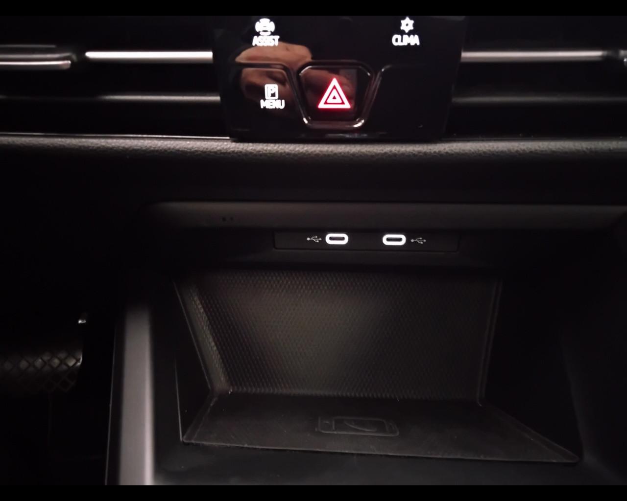 VOLKSWAGEN Golf VIII 2020 Variant - Golf Variant 2.0 tdi Life 115cv dsg