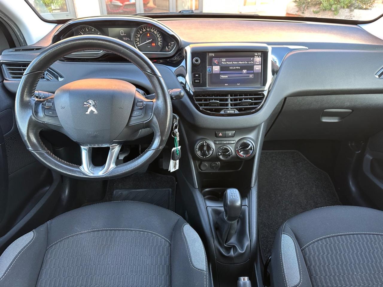 Peugeot 208 PureTech 82 5 porte Allure NEOPATENTATI