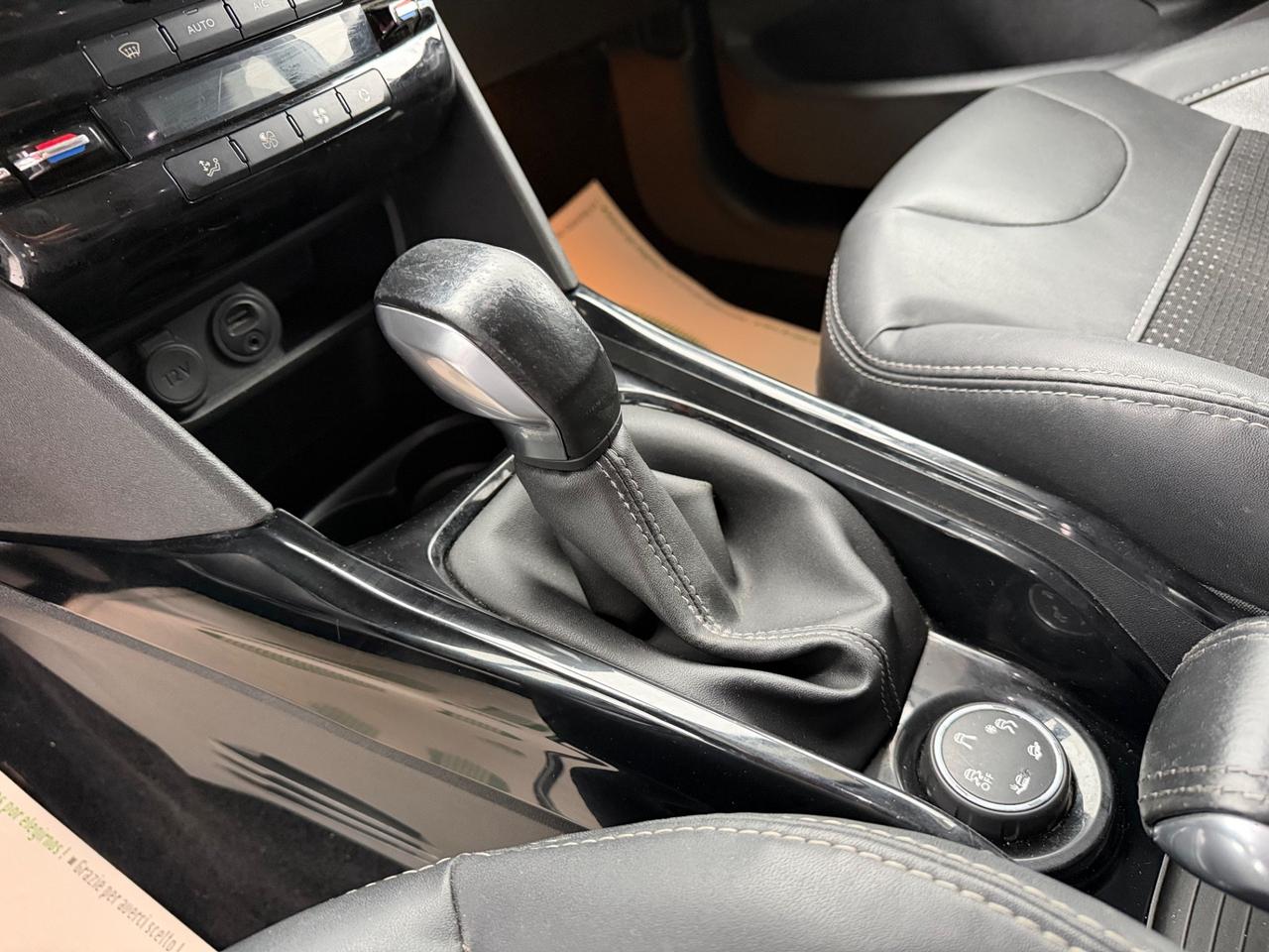 Peugeot 2008 BlueHDi 100 Allure