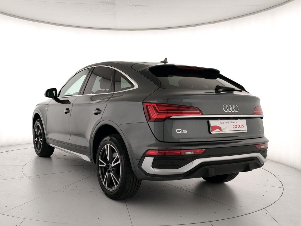 Audi Q5 sportback 40 2.0 tdi mhev 12v s line quattro s-tronic