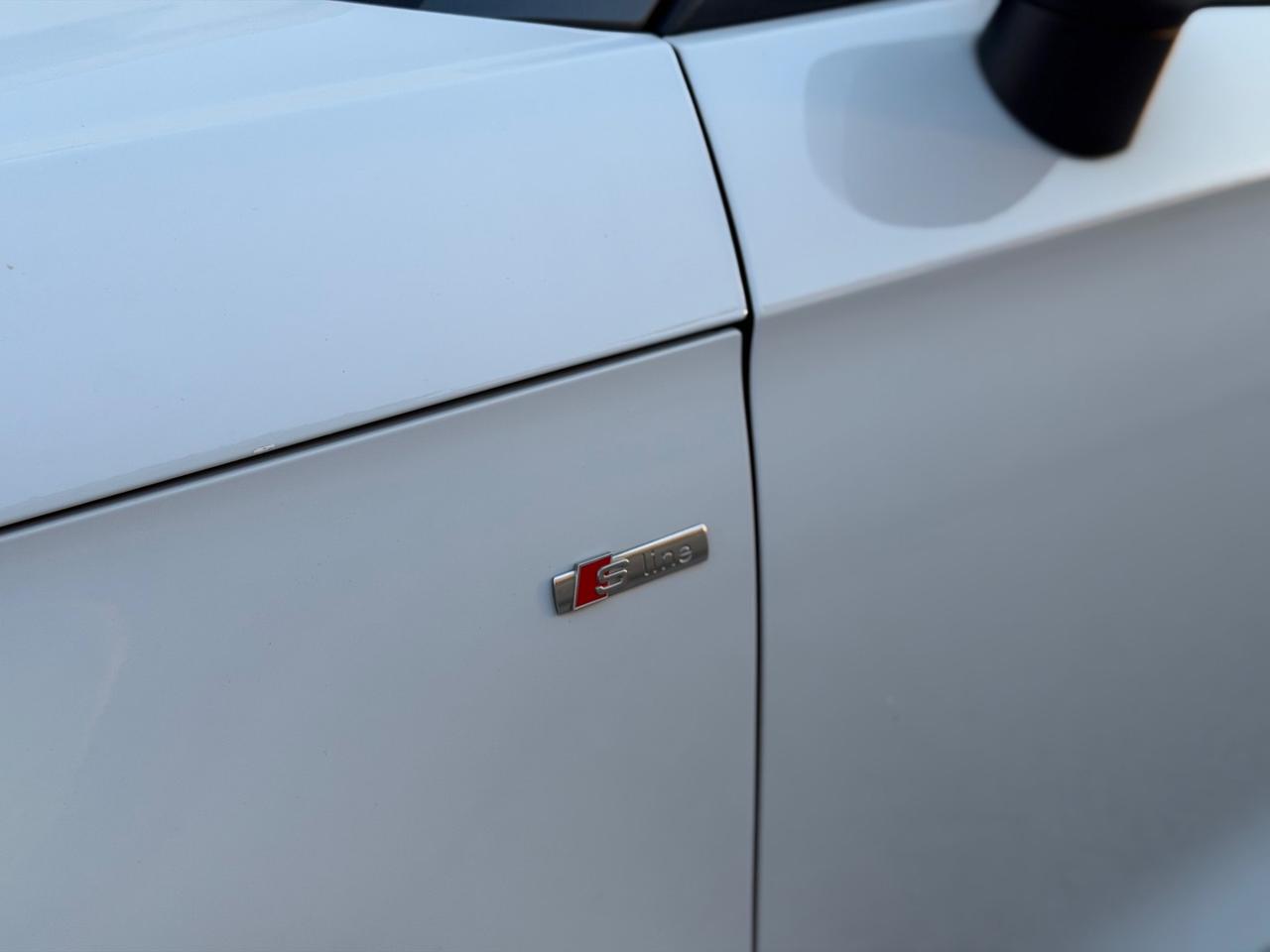 Audi a1 1.6 105cv sportback S-LINE