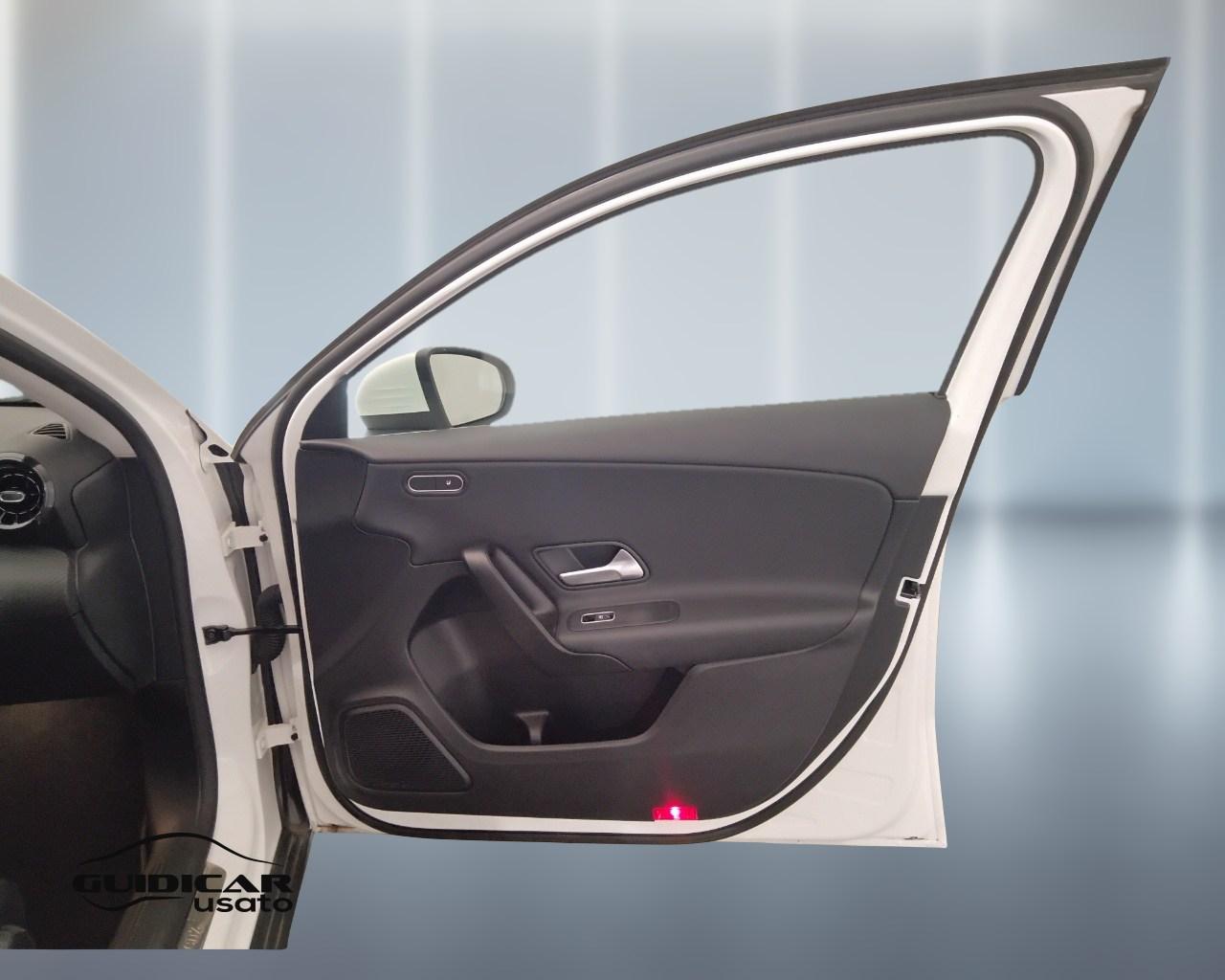 Mercedes-Benz Classe A - W177 2023 - A 180 d Advanced auto