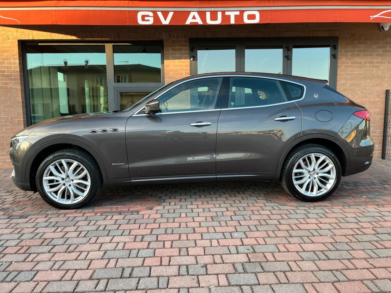 MASERATI LEVANTE 250cv AWD GRANLUSSO