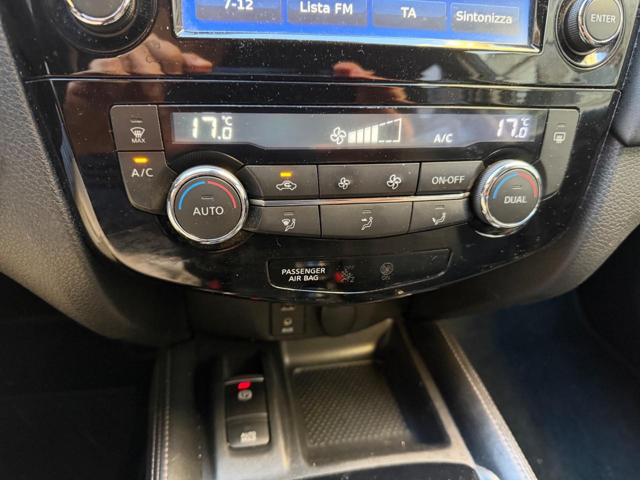Nissan X-Trail 1.6 dCi 2WD Tekna GANCIO DI TRAINO