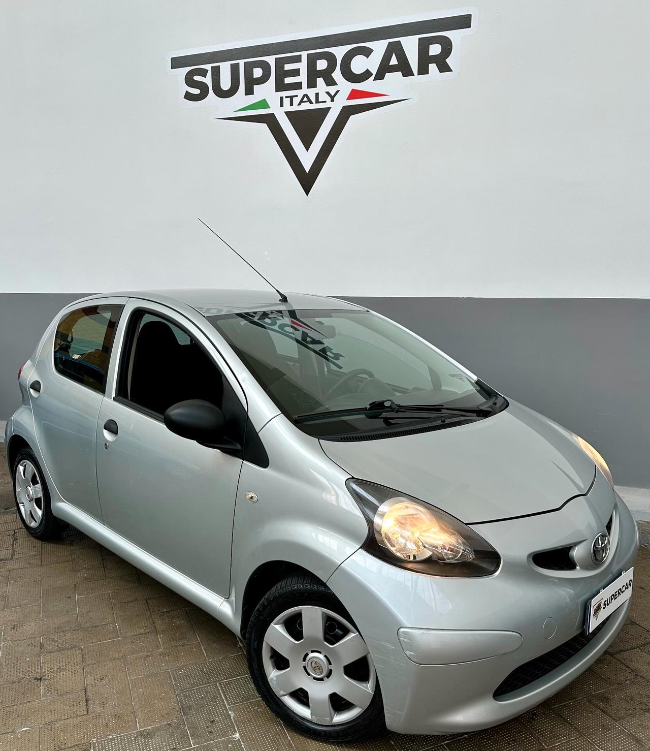 Toyota Aygo 1.0 Benz, unico proprietario. Guidabile anche da neopatentati.