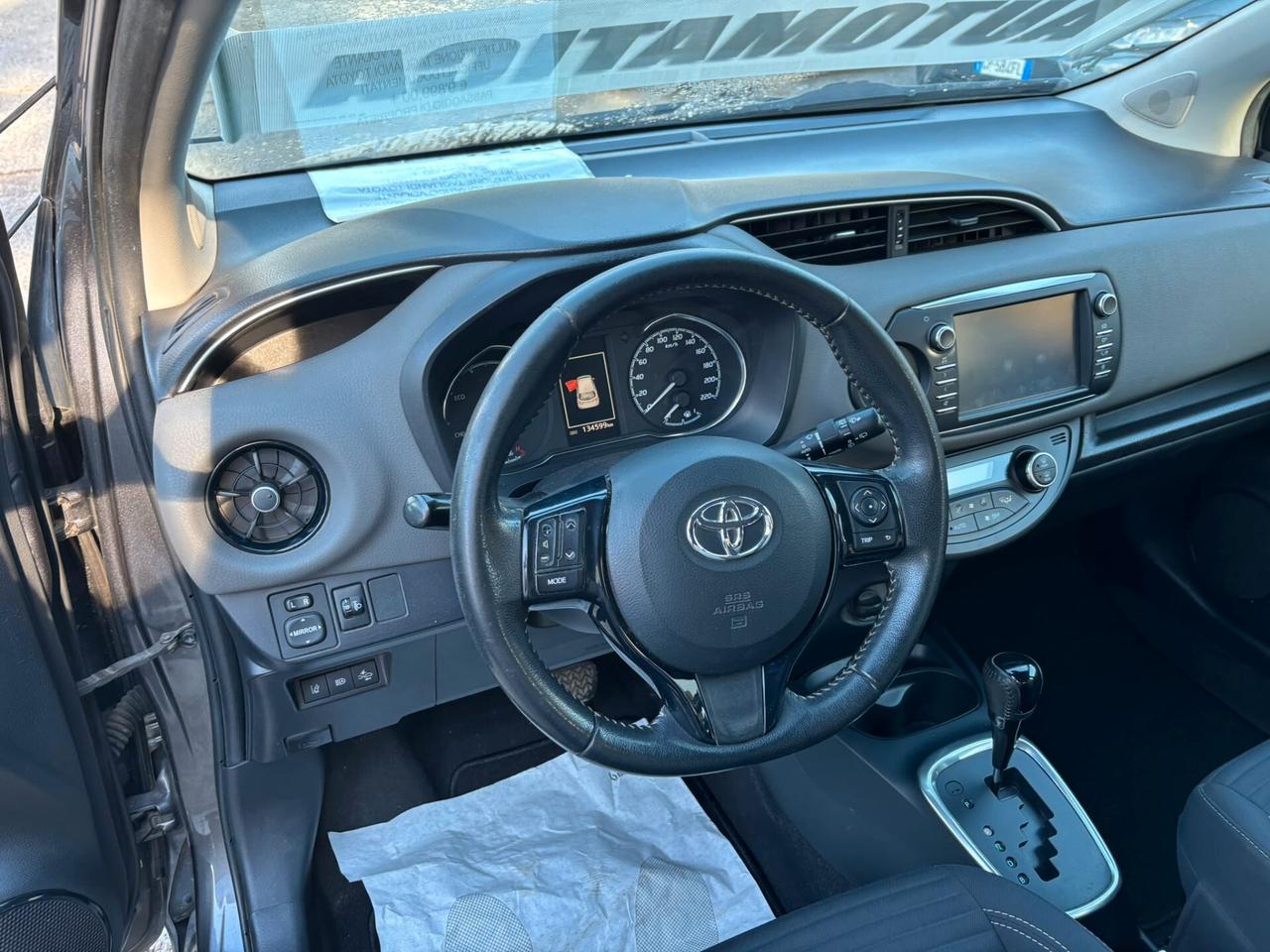 Toyota Yaris 1.5 Hybrid 5 porte Active