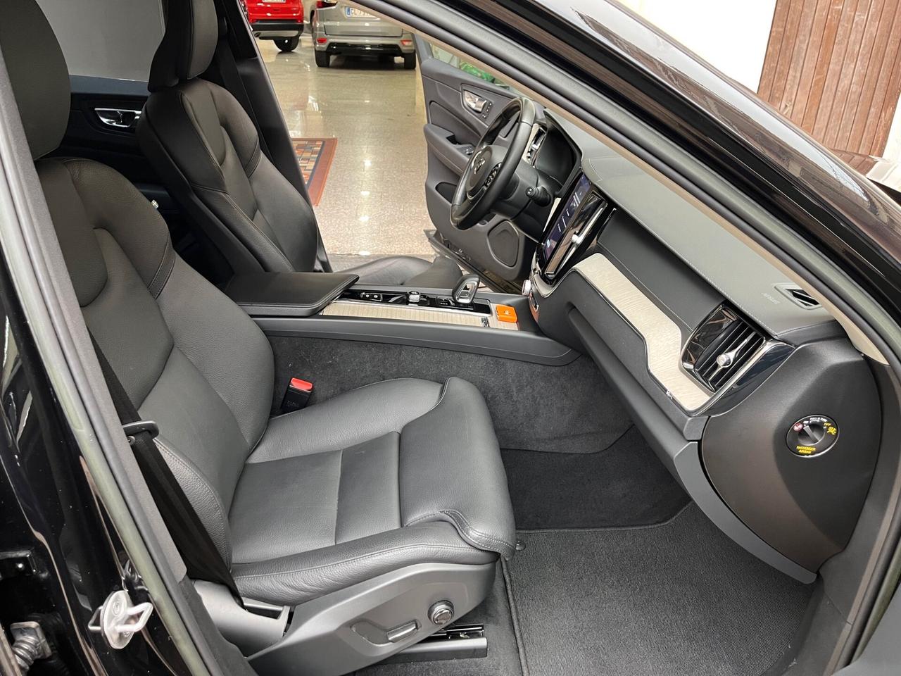 Volvo XC 60 XC60 B4 (d) automatico GearTronic Inscription