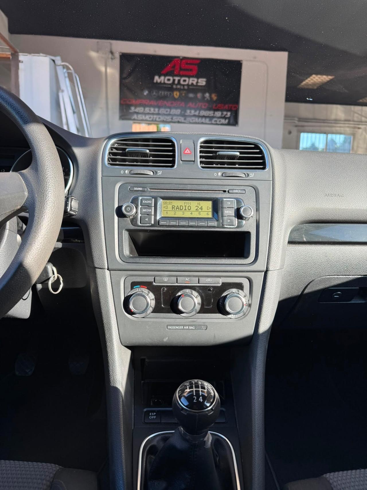 VOLKSWAGEN GOLF VI 1.6 BENZINA COMFORTLINE 5 PORTE – EURO 5B