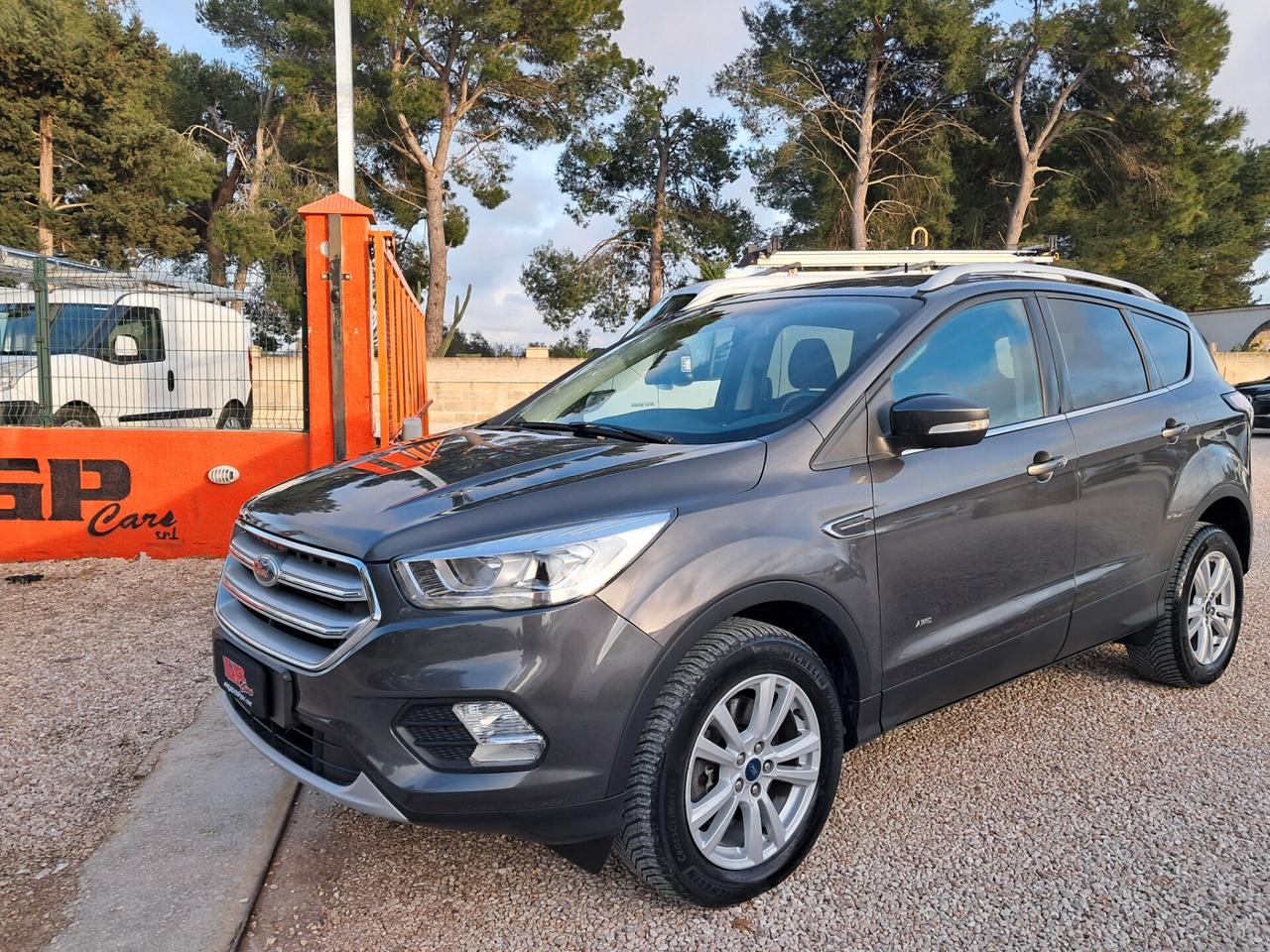 Ford Kuga 2.0 TDCI 150 CV Titanium*NAVI*LED*CRUISE