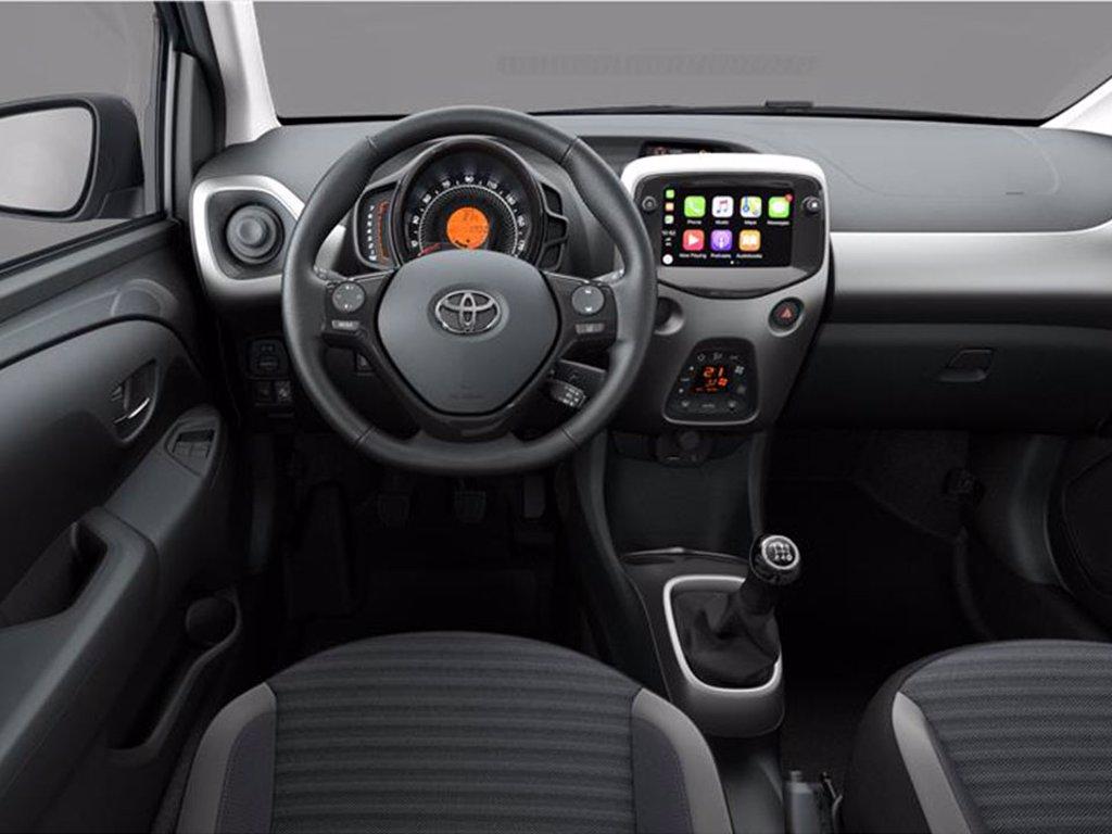 TOYOTA Aygo 5p 1.0 x-play 72cv del 2020