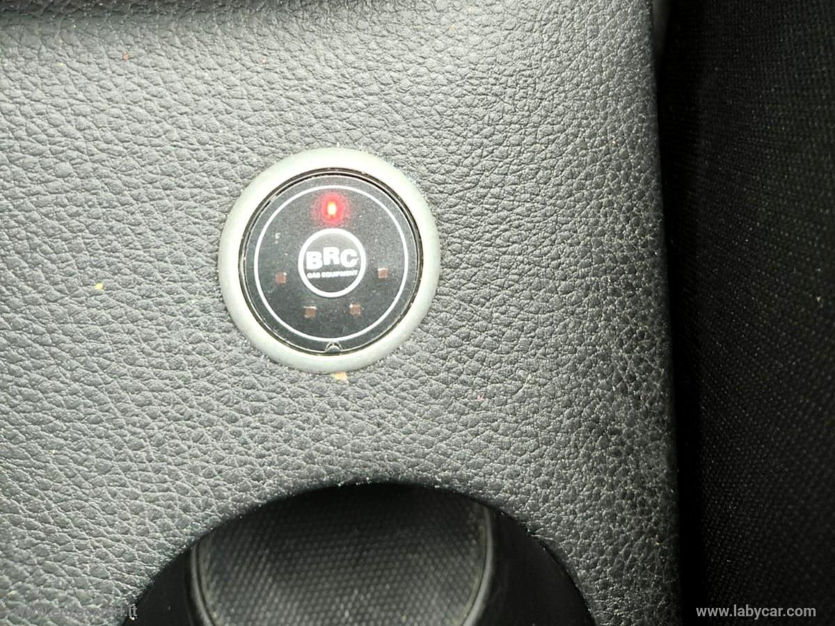 KIA Stonic 1.4 MPI EcoGPL Style KM 61000